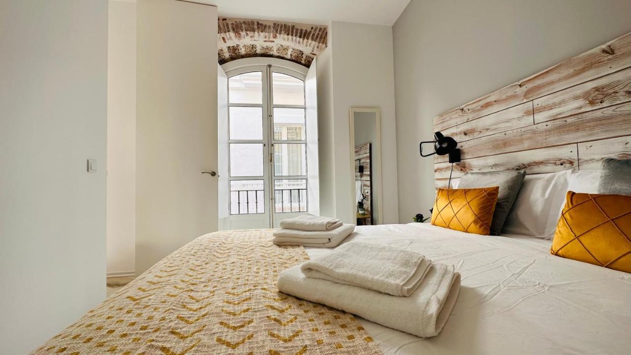 Apartamentos Gadir Centro Cadiz Bagian luar foto
